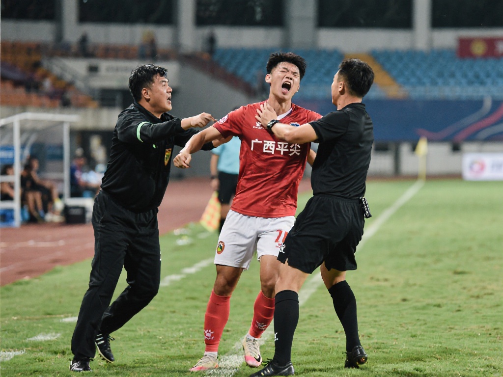 见证青年成 见证青年成