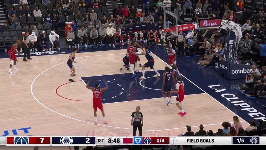 伦纳德33分4断 快船战胜奇才